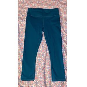 Fabletics crop leggings